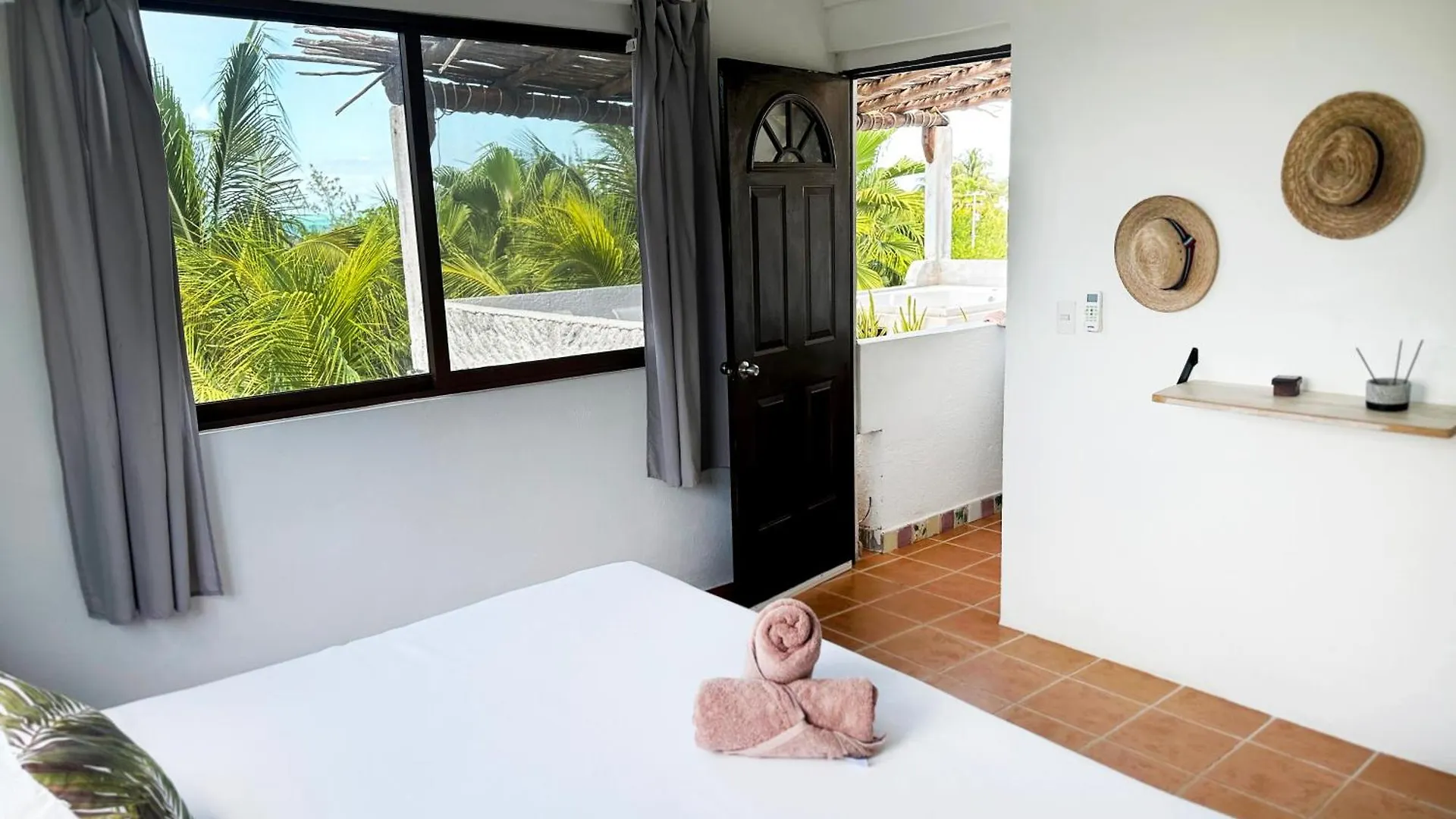 Sirenas Caribbean Rooms Holbox